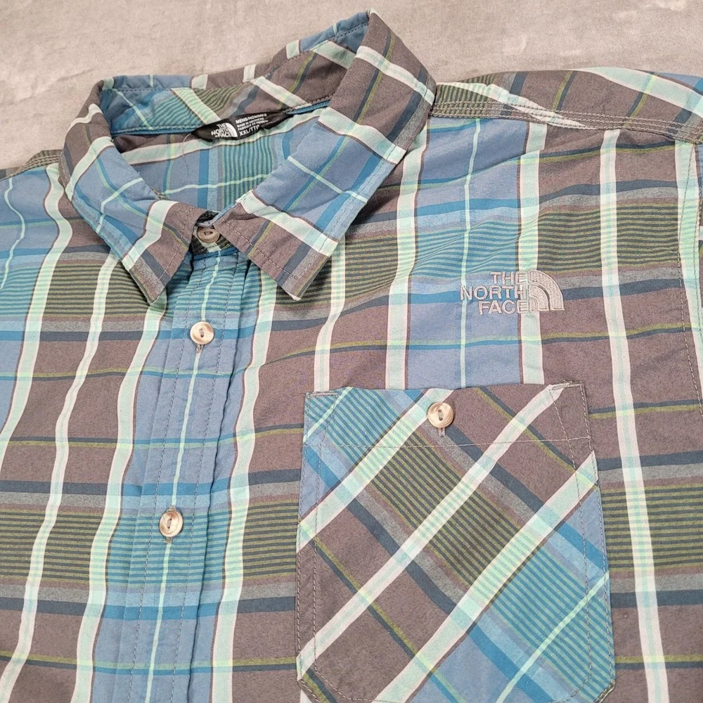 The North Face Mens Plaid Short Sleeve Button Up Shirt XXL‎